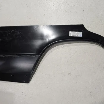 Takalokasuojan korjauspelti, oikea, W201, Uusi