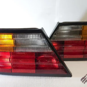 Takavalopari W124 Punakeltainen, käytetty – Hyvä kuntoiset