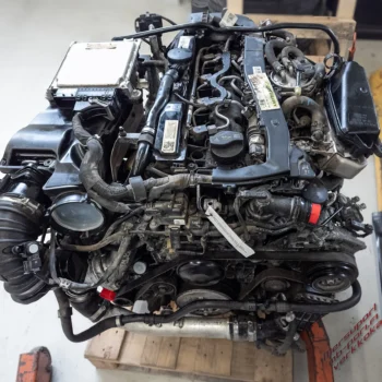 OM651.921 Moottori, lähes täydellisessä kunnossa, suoraan ajoon. Käytetty, ajettu 272tkm