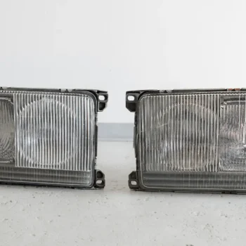Ajovalopari W123 "kulmikkaat", käytetty, alkuperäiset