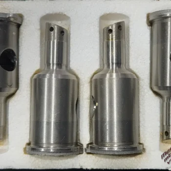 Suuttimen esikammio OM615 dieselmoottoriin (viistokärjellä), uusi, tarvike