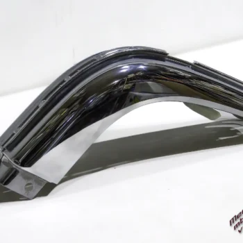 Etupuskurin pää oikeapuoli W123, 280 ja Coupé uusi