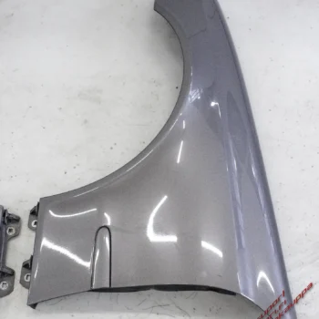 W211 Etulokasuoja, vasen alkuperäinen, käytetty