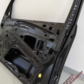 Etuovi oik. W124,Uusi alkuperäinen