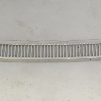 Ilmanottoritilä W114 / W115, A1158360465, Uusi, alkuperäinen, NOS, Lüftung Ziergitter / Air Intake Cowl Vent Grill