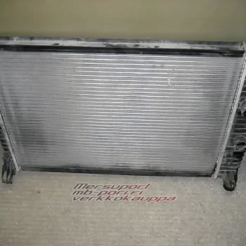 Jäähdytin E W211 200-220-270 CDI / 200K-350 CGI