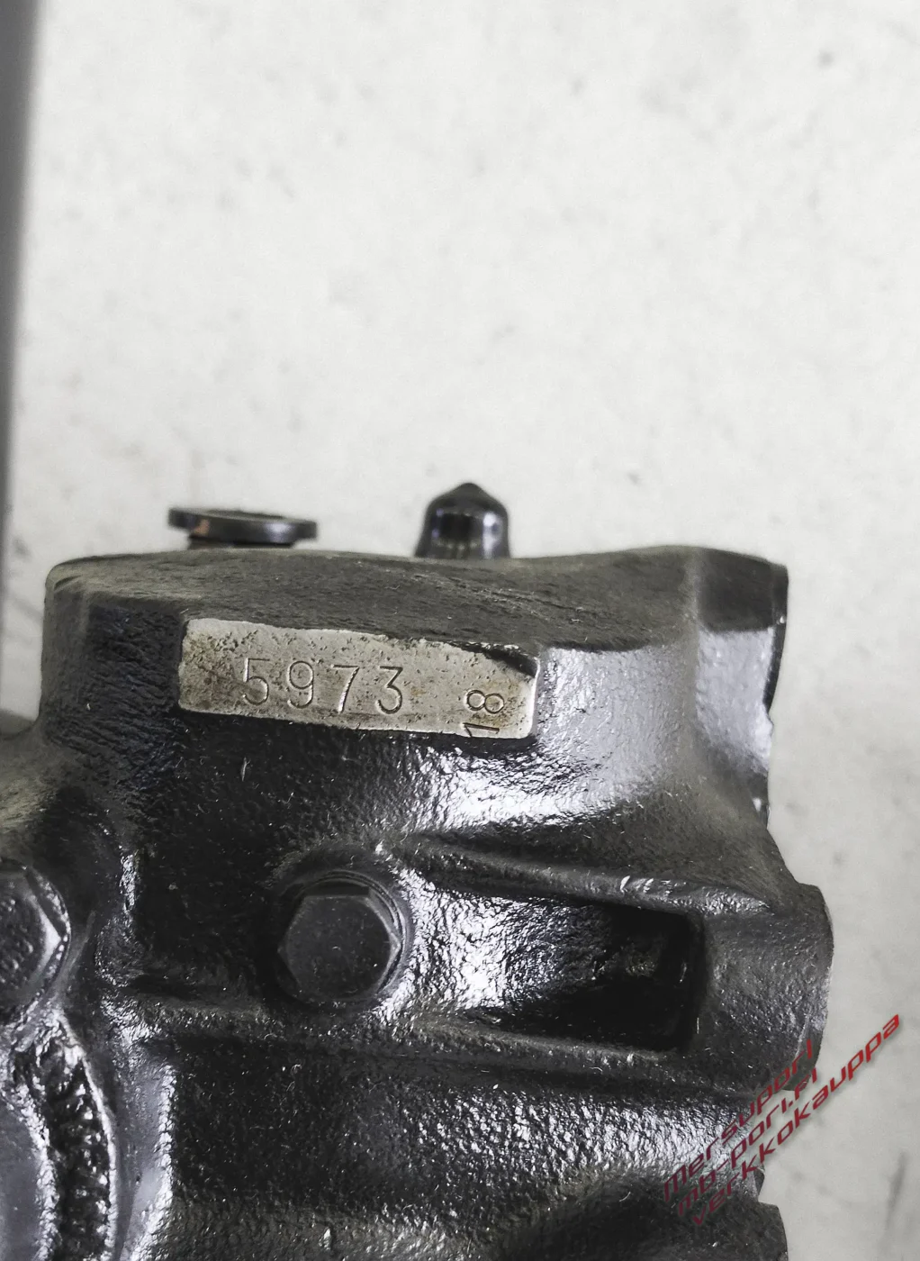 mb_w123_Ohjaussimpukka_ohjausvaihde_r116461_9676e82355_k5-5