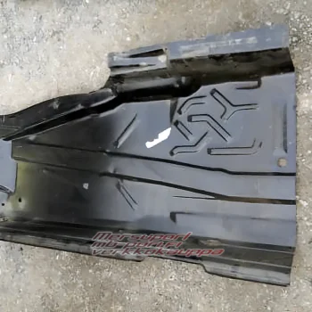 mb-pori.fi verkkokauppa  lattiapelti uusi w124 sedan-farmari-alkuperainen a1246100760 uusi sku