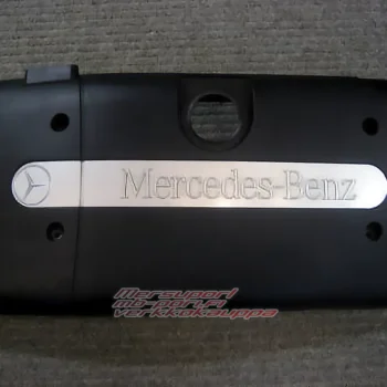 Moottorin päällinen Moottorin päällinen. M612 CDI 2000-2002E-sarja, C-sarja