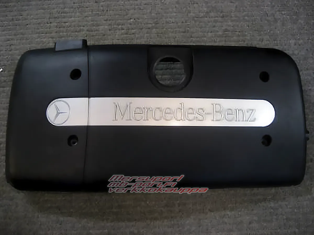 Moottorin päällinen Moottorin päällinen. M612 CDI 2000-2002E-sarja, C-sarja