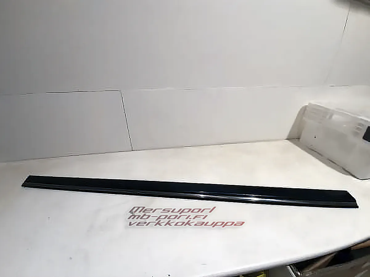 mb-pori.fi verkkokauppa  ovilista käytetty w209 b-osa sku