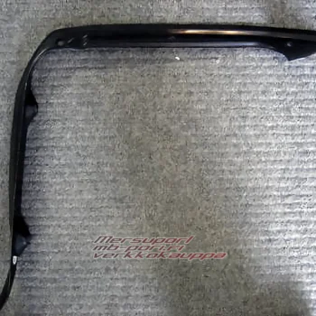 mb-pori.fi verkkokauppa  takaluukun muovi uusi w203 sedan uusi sku