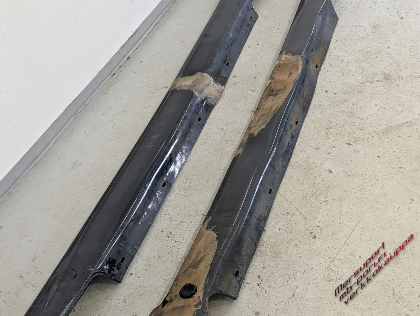 s2157_AMG_Helmamuovit_E_W210_95-00_-_Käytetty_180226_tuotekuva_0226_1