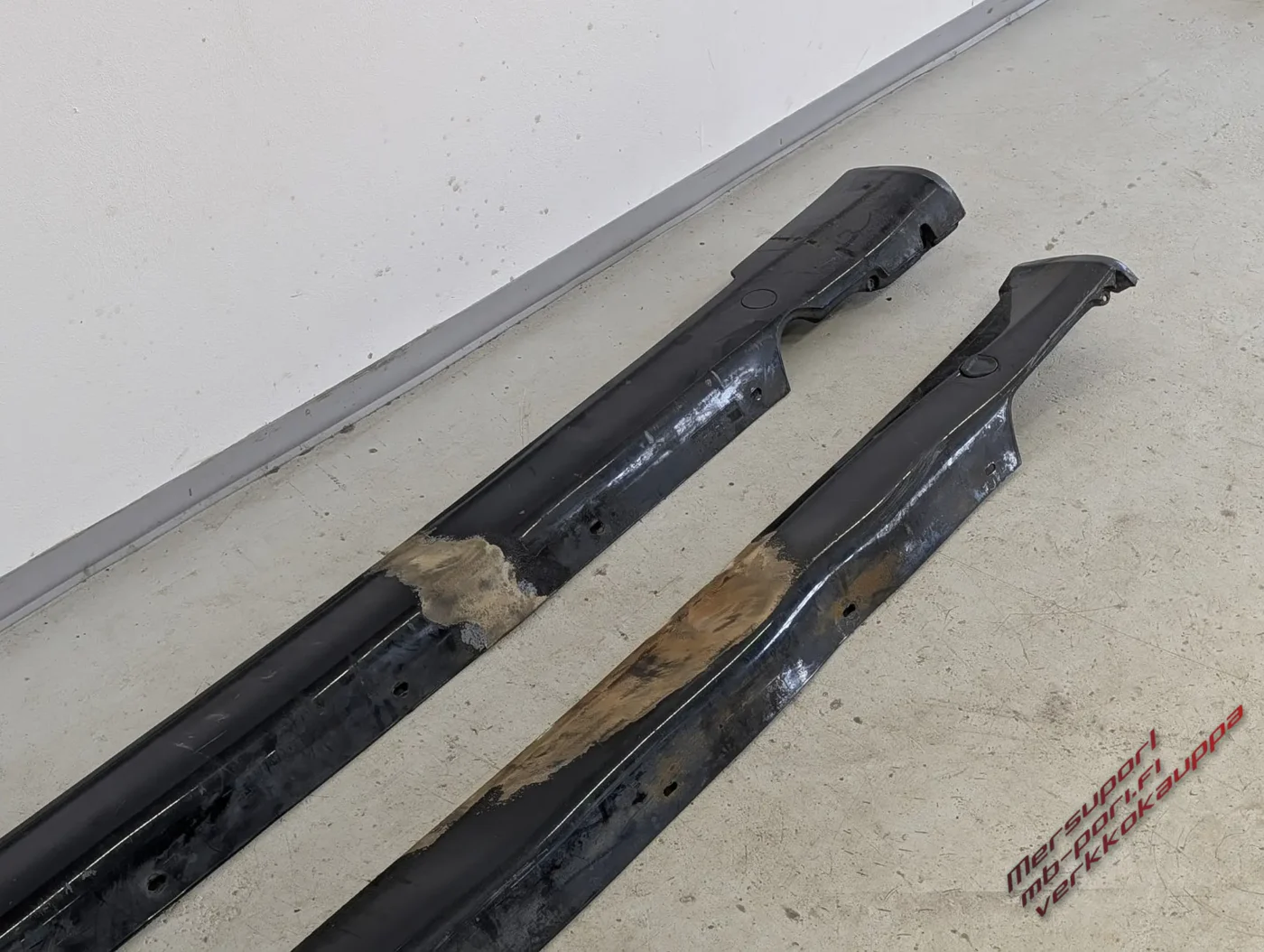 s2157_AMG_Helmamuovit_E_W210_95-00_-_Käytetty_180226_tuotekuva_0226_2