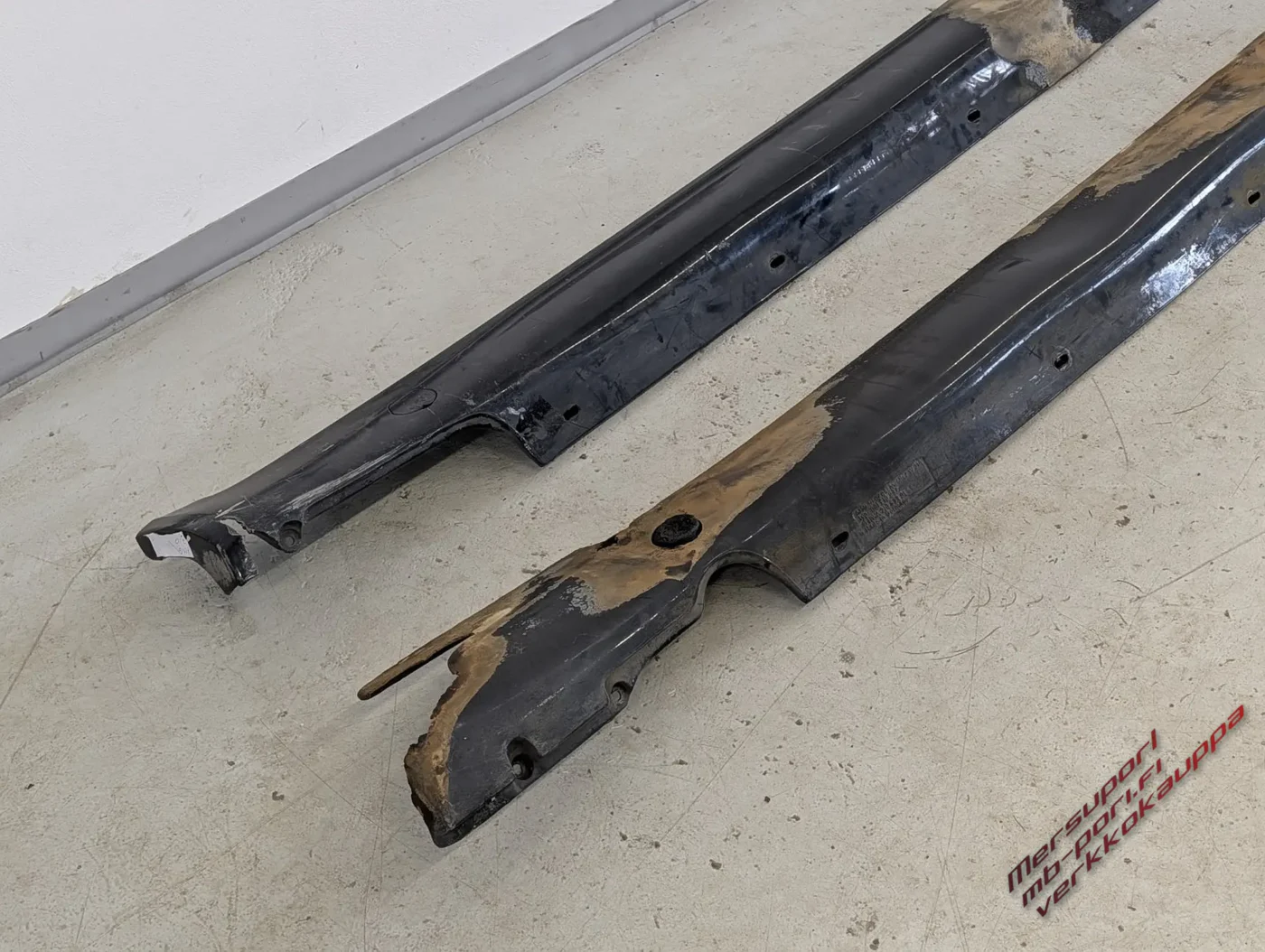 s2157_AMG_Helmamuovit_E_W210_95-00_-_Käytetty_180226_tuotekuva_0226_5