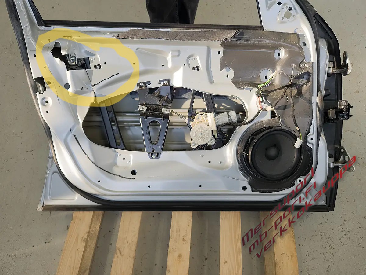 Etuovi vasen/kuljettaja, E W211 Facelift, käytetty - Image 2